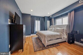 2002 Titan St in Philadelphia, PA - Building Photo - Building Photo