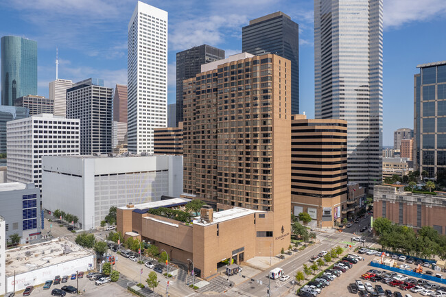 Four Seasons Hotel Residences in Houston, TX - Building Photo - Primary Photo