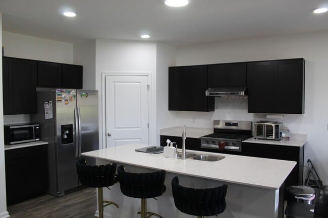 2068 Quail W Dr in Danville, IN - Building Photo - Building Photo