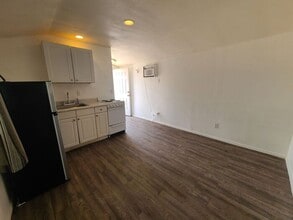 1250 E Allen Rd in Tucson, AZ - Building Photo - Building Photo