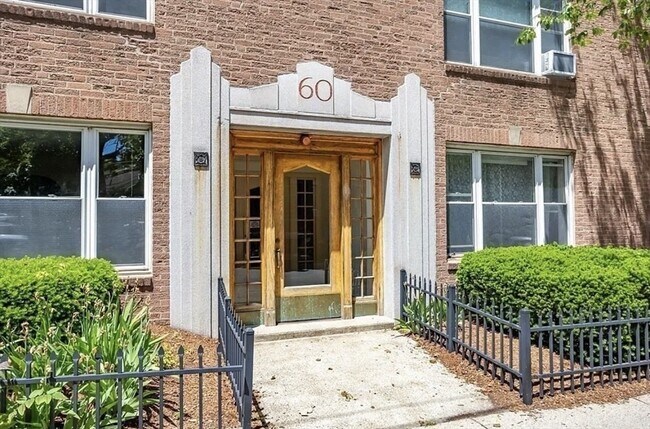 60 Sutherland Rd, Unit #1 in Boston, MA - Building Photo - Building Photo
