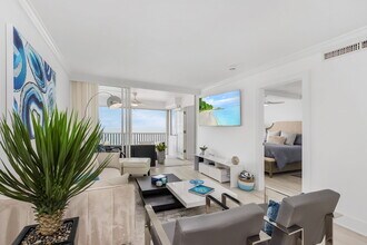 26340 Hickory Blvd, Unit 401 in Bonita Springs, FL - Building Photo - Building Photo