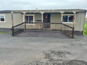 5060 SW Grange Rd in Roseburg, OR - Foto de edificio - Building Photo