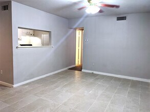 704 E 22nd St in Houston, TX - Foto de edificio - Building Photo