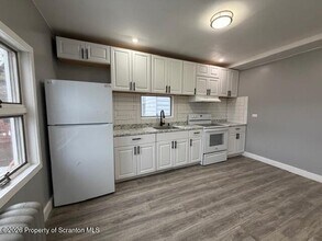 29 Park St in Carbondale, PA - Building Photo - Building Photo