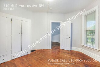 710 Mc Reynolds Ave NW in Grand Rapids, MI - Building Photo - Building Photo
