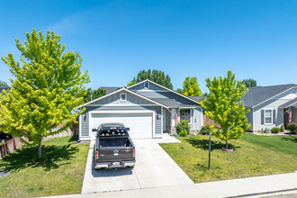 11922 Altamont St in Caldwell, ID - Building Photo - Building Photo