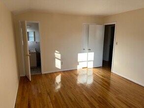 9052 Borkel Pl, Unit second floor in Queens Village, NY - Building Photo - Building Photo