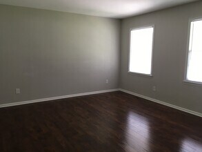 501 Smokeridge Ln in Raleigh, NC - Building Photo - Building Photo