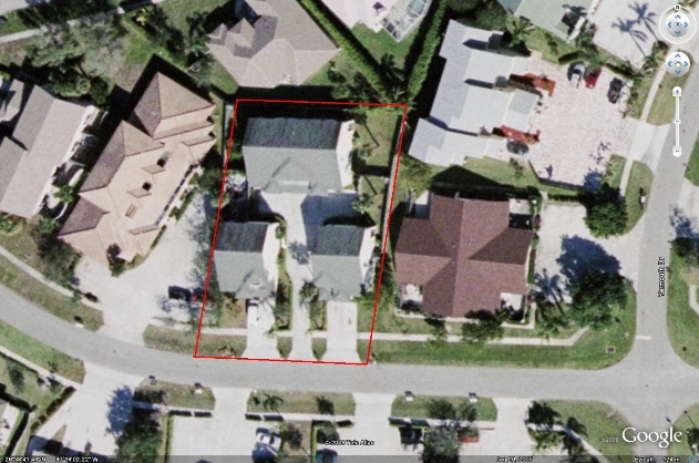 13901 Folkstone Cir in West Palm Beach, FL - Building Photo