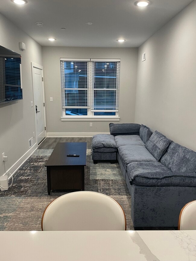 5237 Chancellor St in Philadelphia, PA - Foto de edificio - Building Photo