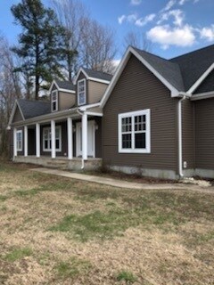 21650 Beauchamp Ln in Harbeson, DE - Building Photo