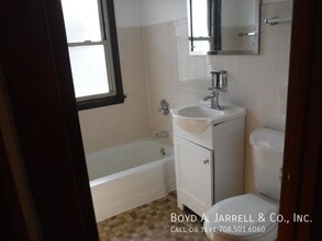 431 Dixie Hwy-Unit -006 B19 in Chicago Heights, IL - Building Photo - Building Photo