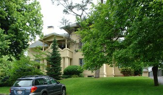 1001 S Monroe St in Spokane, WA - Building Photo