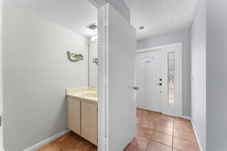 6175 Riverwalk Ln in Jupiter, FL - Building Photo - Building Photo