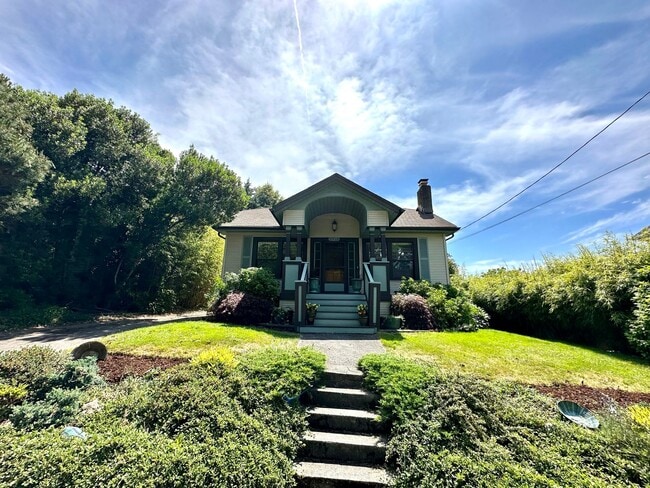 property at 2915 S Holgate St