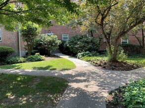 320 S Broadway in Tarrytown, NY - Building Photo - Building Photo