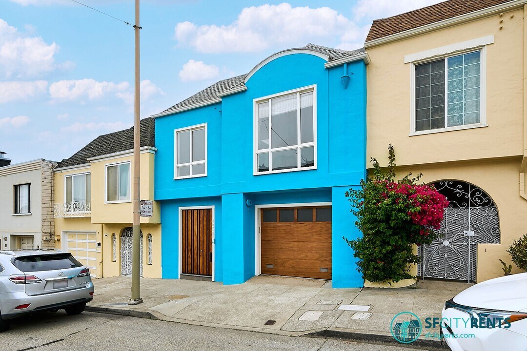 3524 Judah St in San Francisco, CA - Building Photo