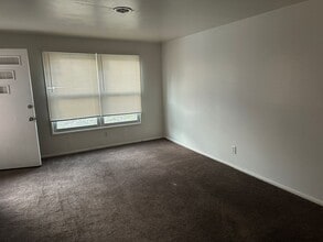 2333 E Midlothian Blvd in Struthers, OH - Building Photo - Building Photo