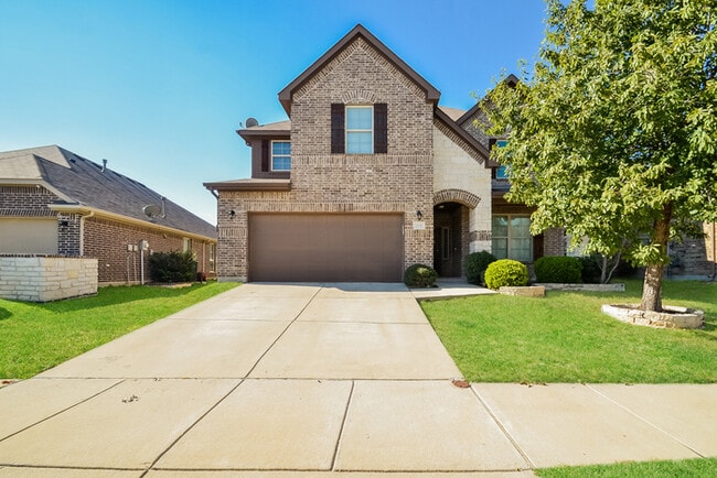 property at 604 Kinghaven Dr