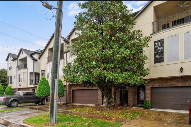 1215 Roberts St in Houston, TX - Building Photo - Building Photo