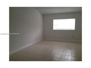 3660 N 56th Ave in Hollywood, FL - Building Photo - Building Photo