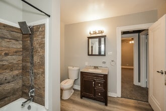 3638 Ludgate Rd in Shaker Heights, OH - Building Photo - Building Photo