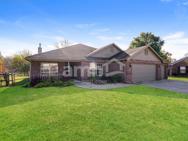 property at 15006 E 87th Pl N