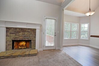 4607 Enfield Dr in Gainesville, GA - Building Photo - Building Photo