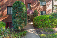 Georgetown Vista in Arlington, VA - Foto de edificio - Building Photo