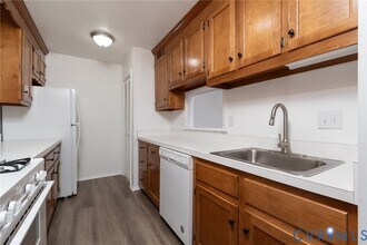 11753 N Briar Patch Dr in Midlothian, VA - Building Photo - Building Photo