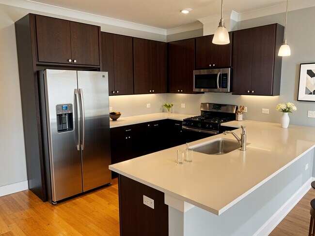 4812 W Montrose Ave in Chicago, IL - Building Photo - Building Photo