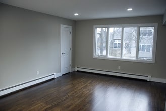 519 Jackson Ave, Unit #2 in Rahway, NJ - Foto de edificio - Building Photo