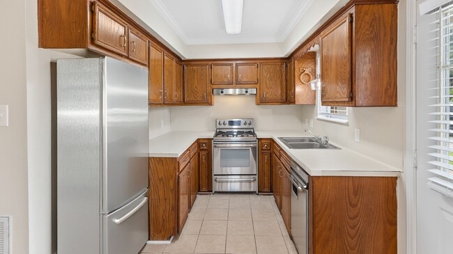property at 40429 W Hernandez Ave