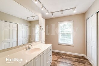 2729 Chalet Forest Dr in St. Louis, MO - Building Photo - Building Photo