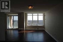 130 Pond Dr in Markham, ON - Building Photo - Building Photo