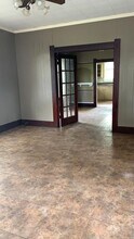 1140 Ewing St in Beaumont, TX - Foto de edificio - Building Photo
