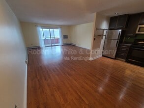 12 Stony Brook Dr in Glastonbury, CT - Building Photo - Building Photo