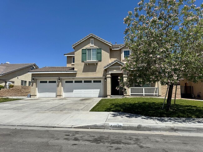 44842 Normandy Ln in Lancaster, CA - Building Photo - Building Photo