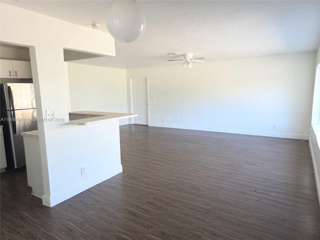 5200 NW 18th Ct in Lauderhill, FL - Building Photo - Building Photo