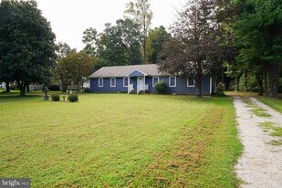 29325 W Line Rd in Delmar, MD - Building Photo