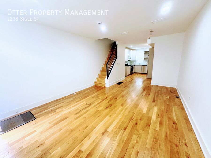2238 Sigel St in Philadelphia, PA - Building Photo