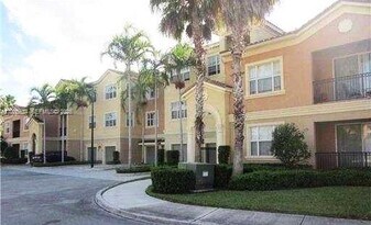 4602 SW 160th Ave in Miramar, FL - Building Photo