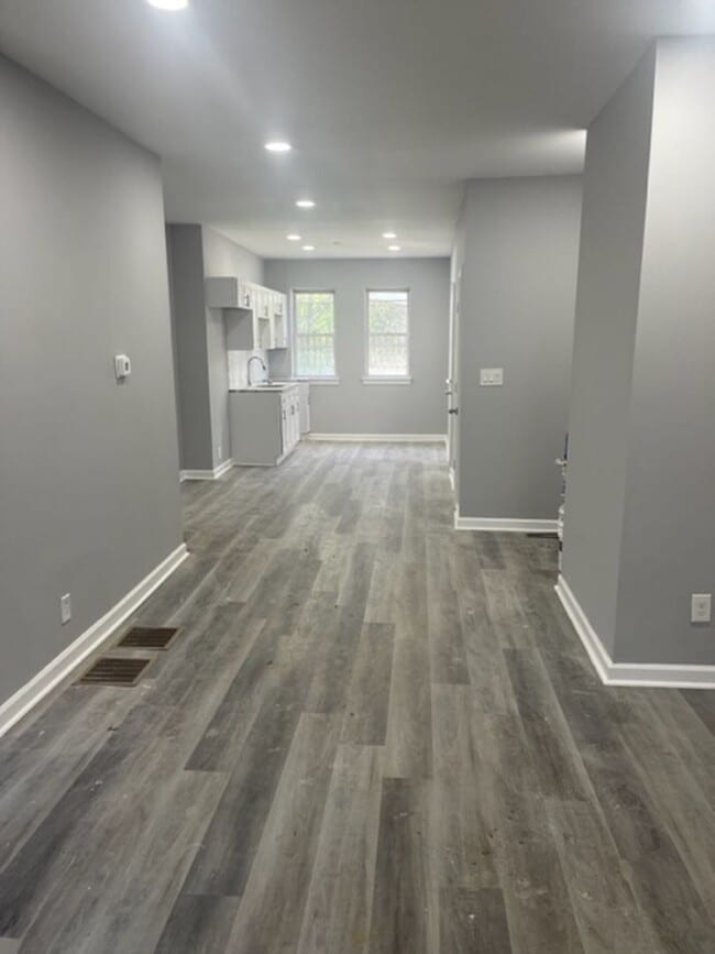 property at 8119 Suffolk Ave