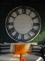 9850 Springfield St in Oakland, CA - Building Photo