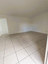 31 SE 2nd Ave in Hallandale Beach, FL - Building Photo - Building Photo