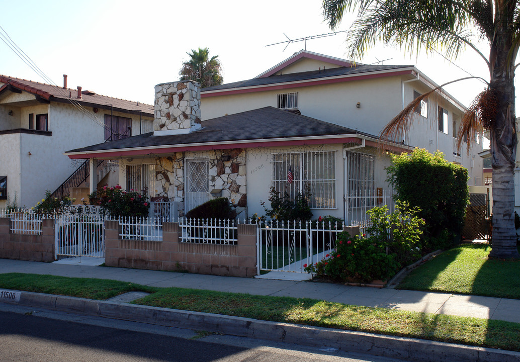 11506 Truro Ave in Hawthorne, CA - Building Photo