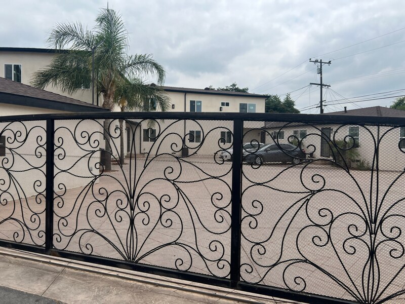 6041 1/2 Cecilia St in Bell Gardens, CA - Building Photo