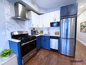 126 Randolph Ave in Jersey City, NJ - Building Photo - Building Photo