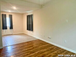 455 Lincolnshire Dr in San Antonio, TX - Building Photo - Building Photo